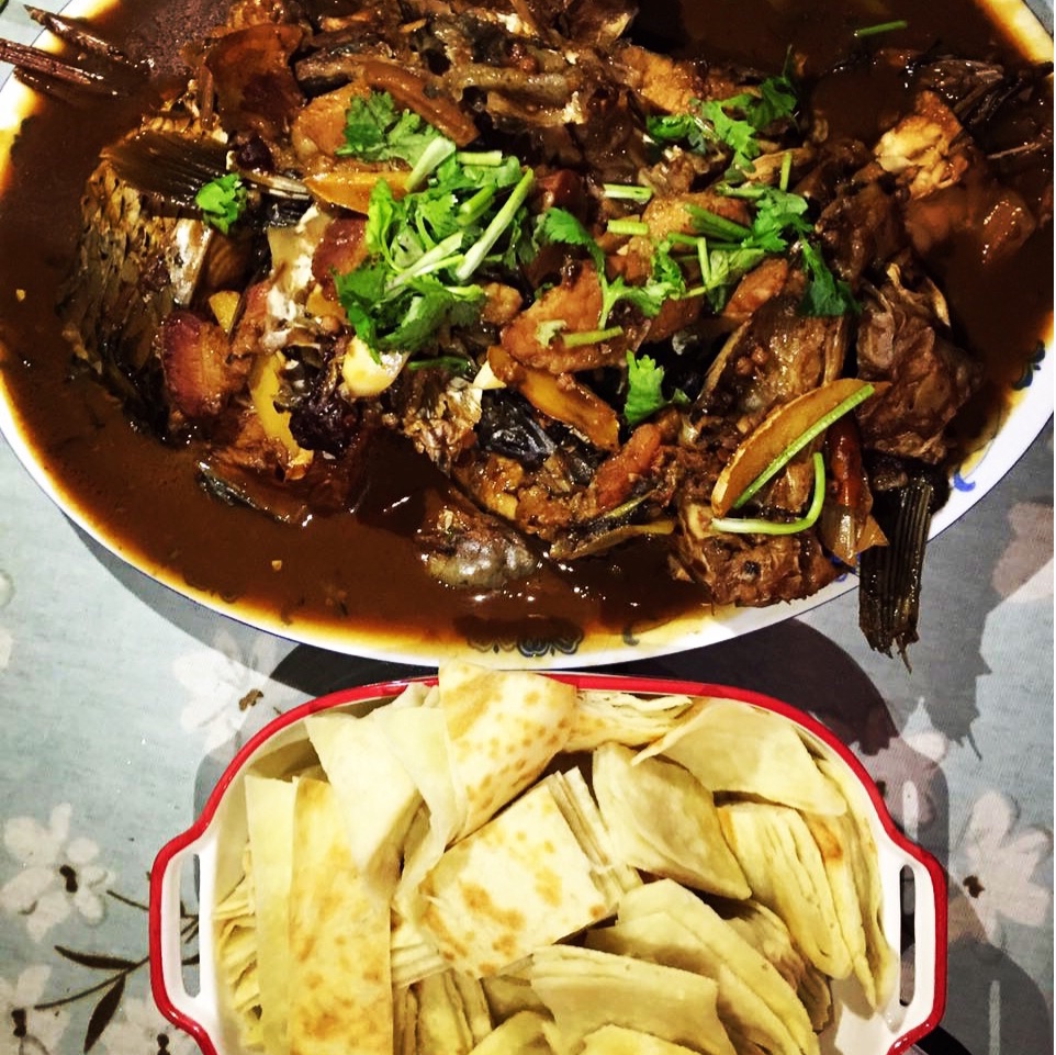 鱼头肥肉泡大饼