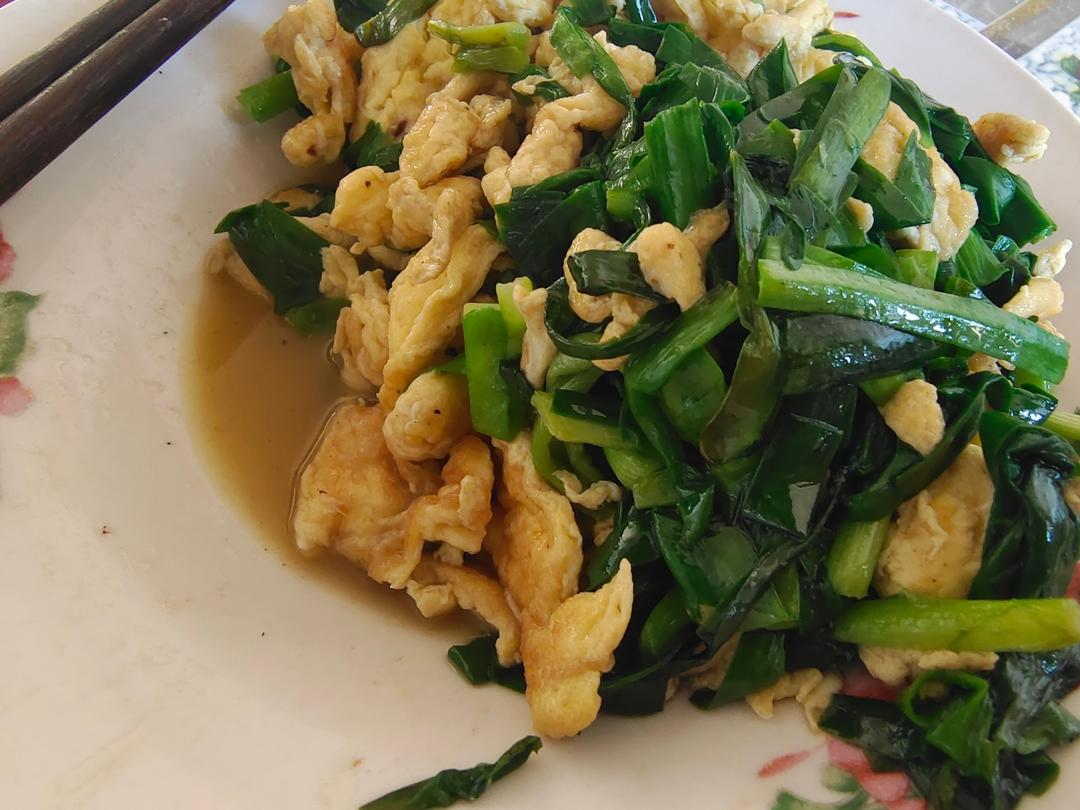 韭菜炒鸡蛋——三分钟快手下饭菜 掌握火候的秘诀