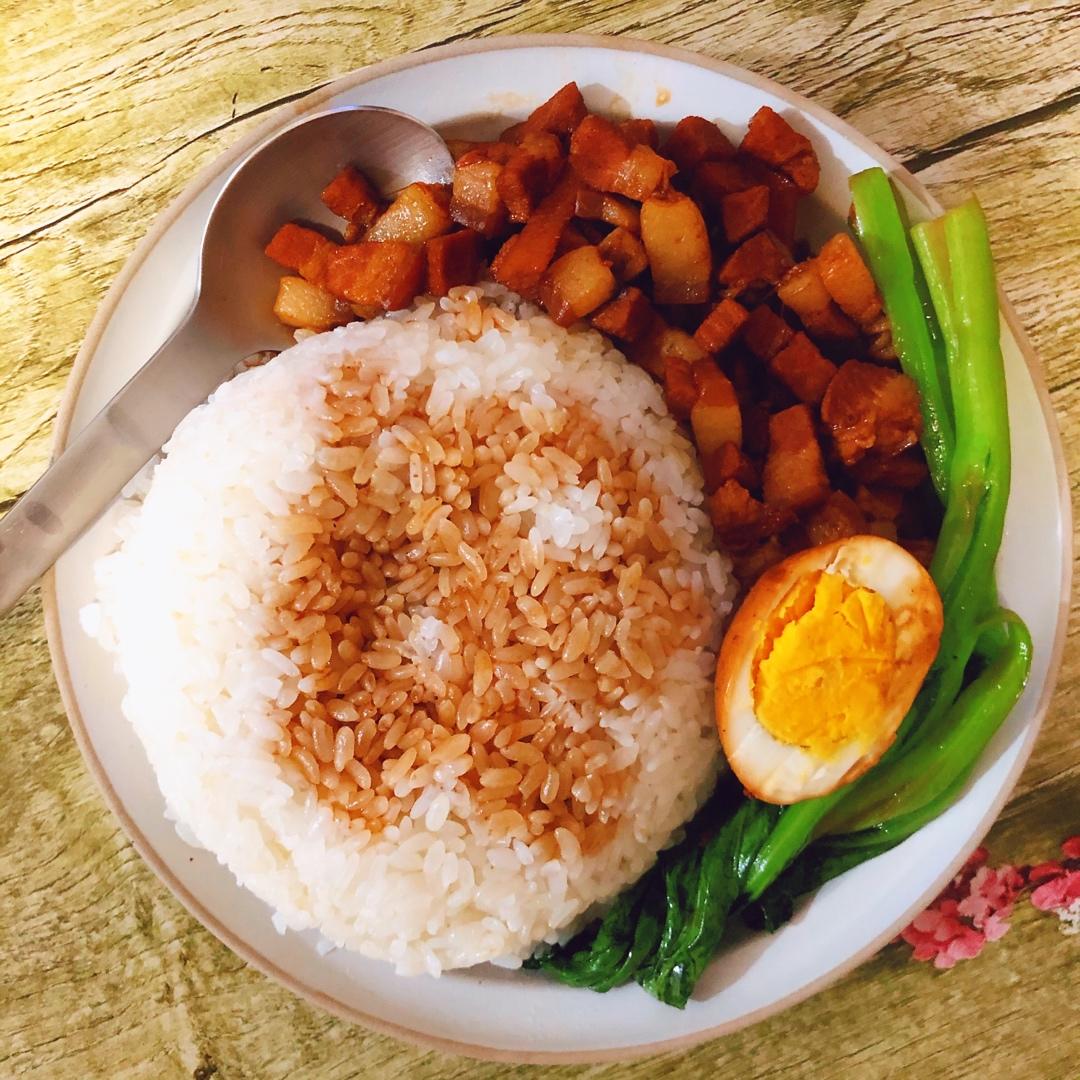 台式卤肉饭