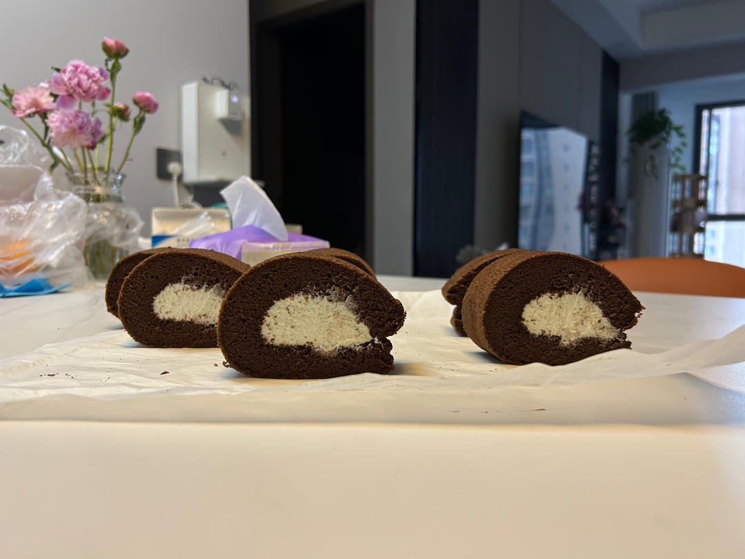 超浓郁卷不裂的巧克力蛋糕卷