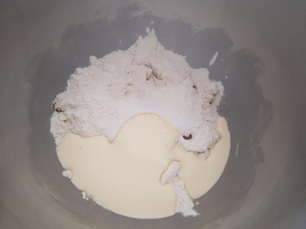 纯奶手撕吐司的做法 步骤1