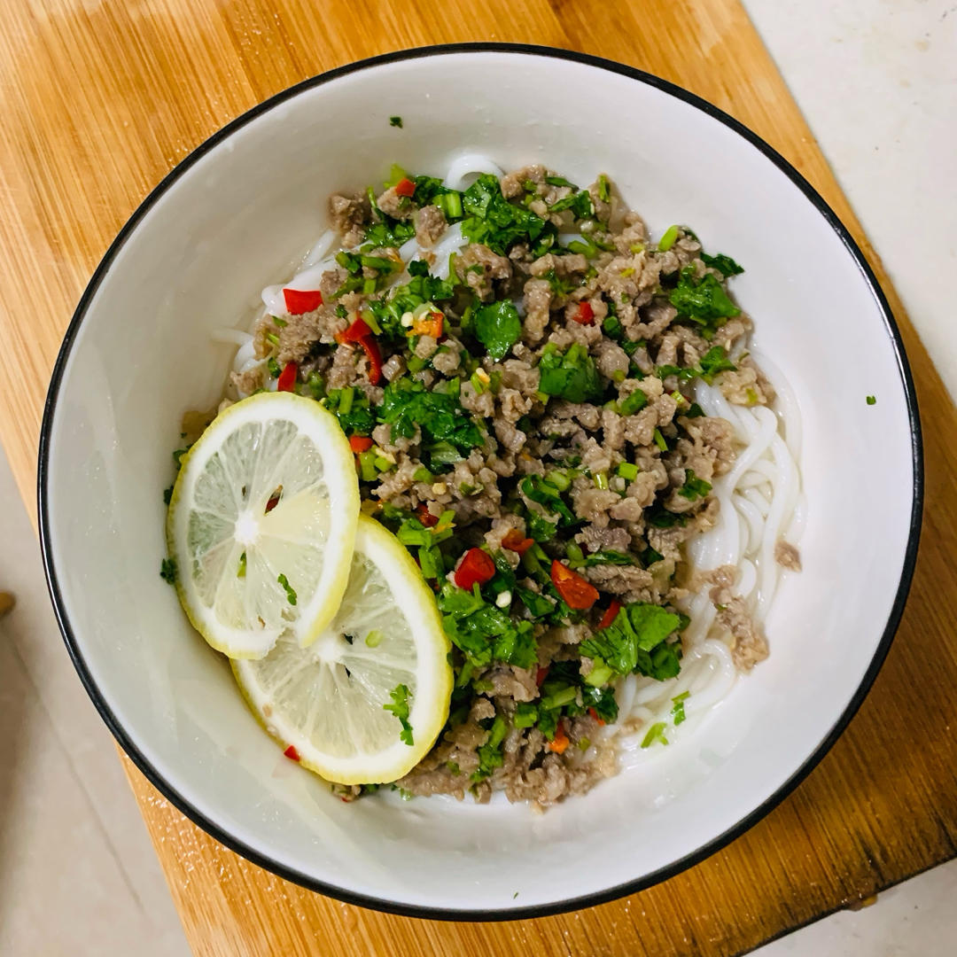 小向向l做的傣味柠檬撒撇