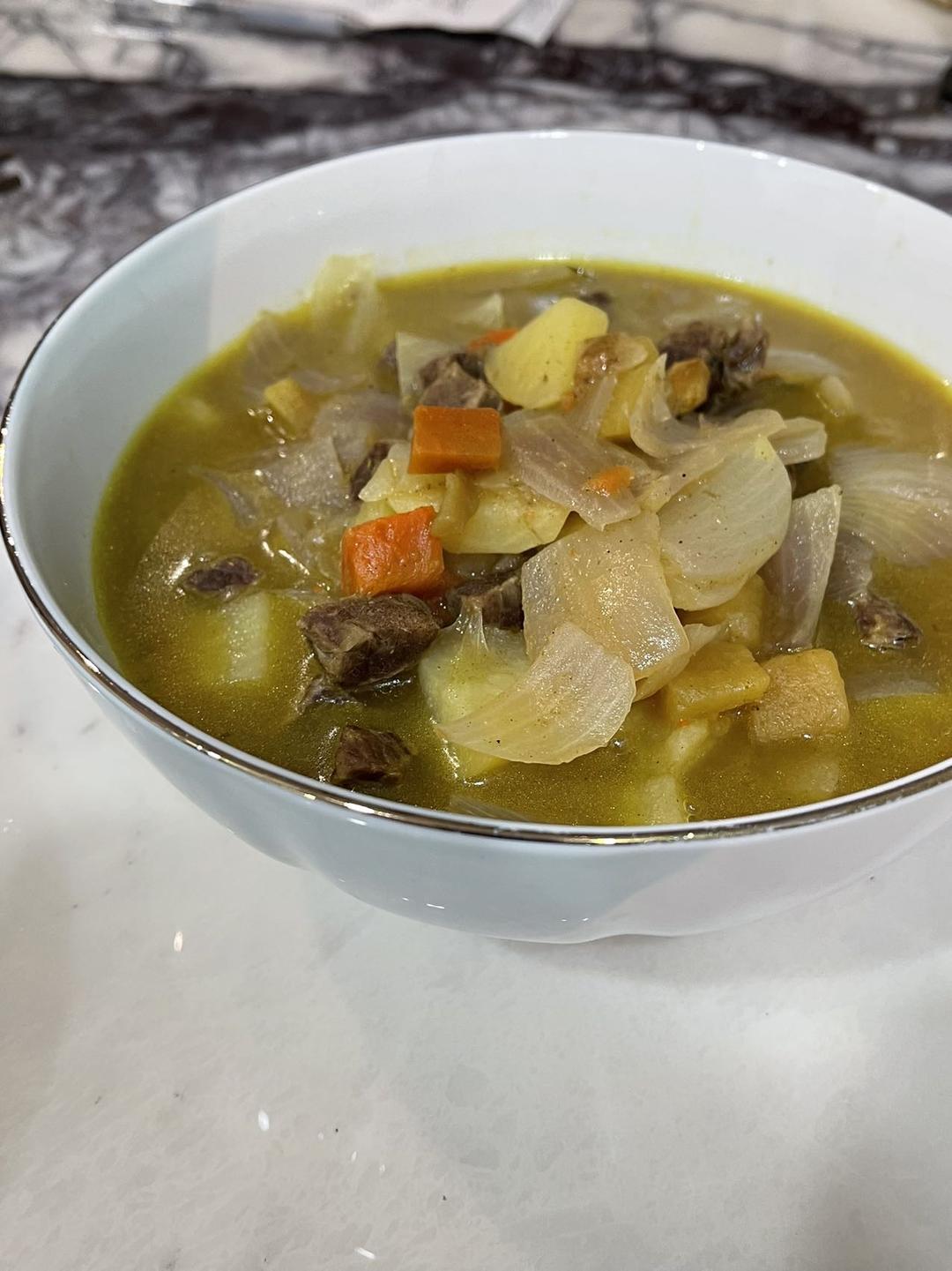 咖喱牛肉土豆