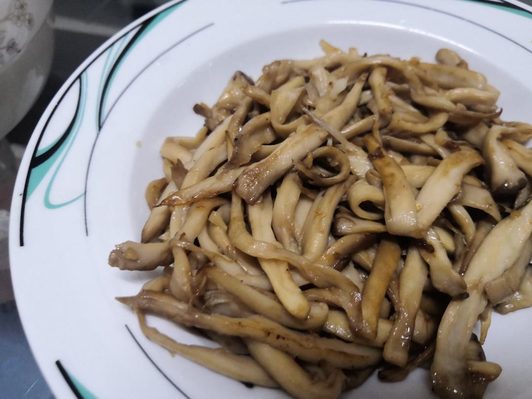 干煸手撕杏鲍菇