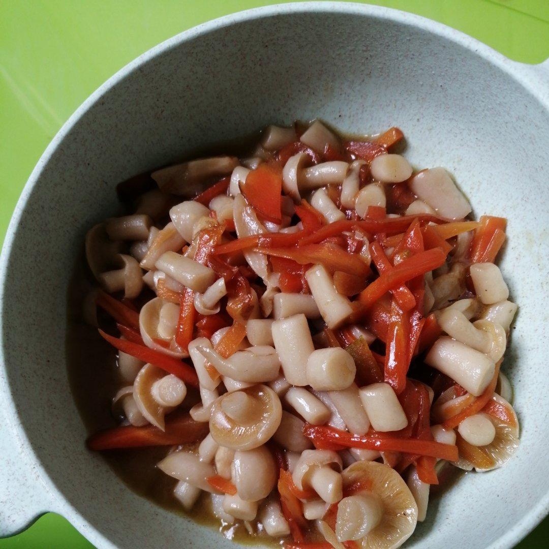 色香味俱全的炒白玉菇