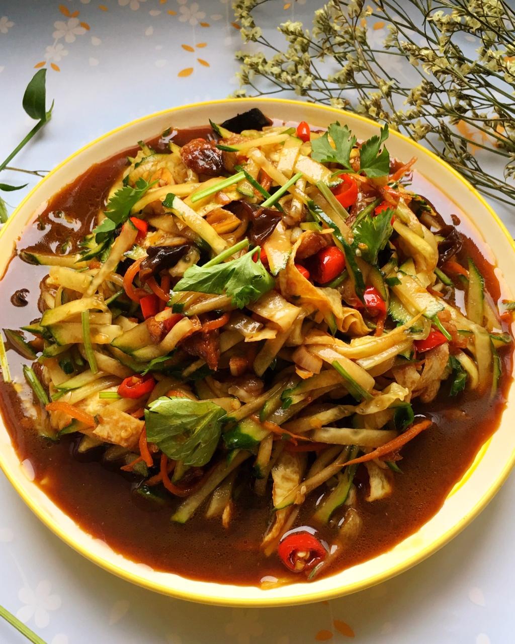 一颗糖572196做的凉拌杂菜