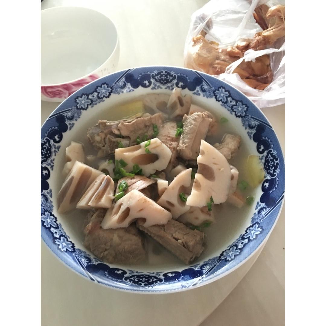 排骨莲藕汤