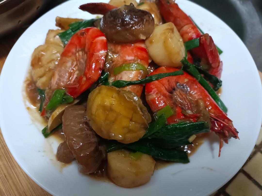 葱姜焗海鲜煲