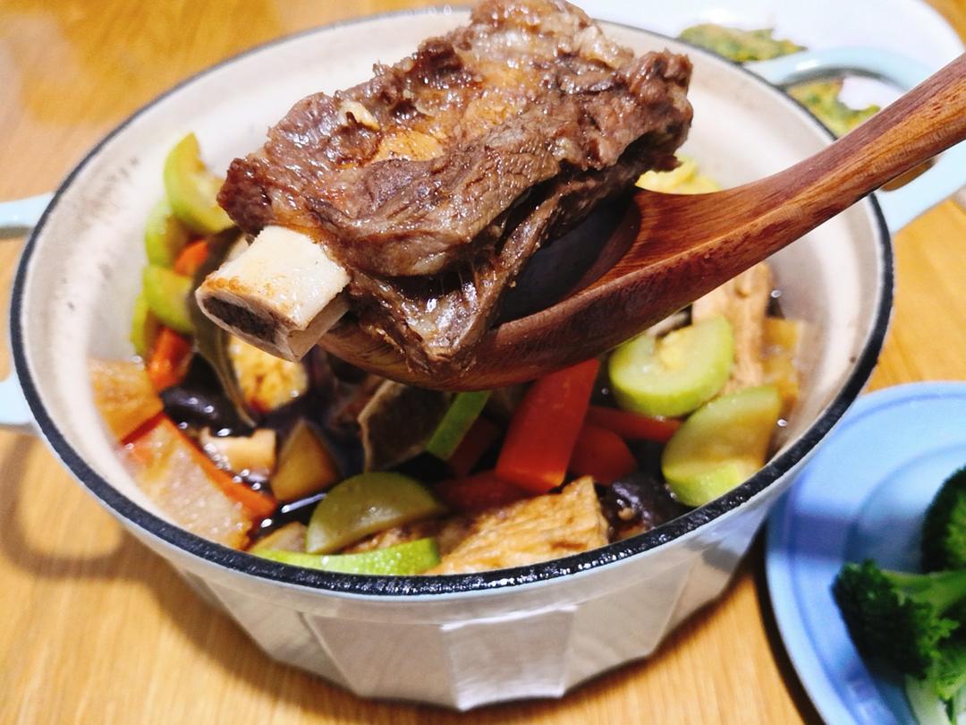 喷香腐乳焖猪手【11月北鼎珐琅铸铁锅食谱】