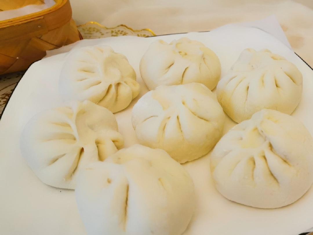 素包子（胡萝卜木耳粉条鸡蛋馅）