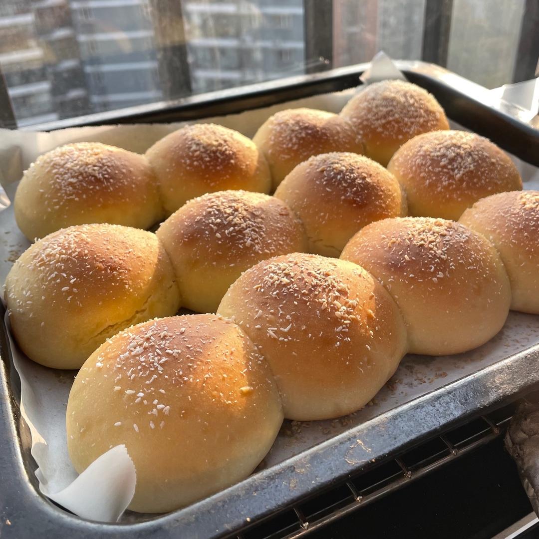 椰蓉小面包的做法