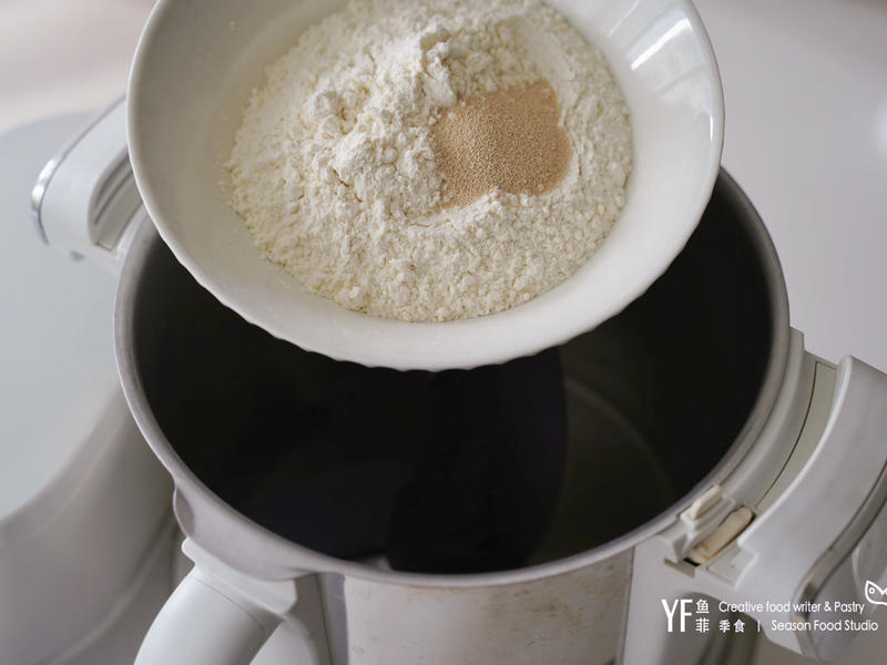 纯奶手撕吐司的做法 步骤1