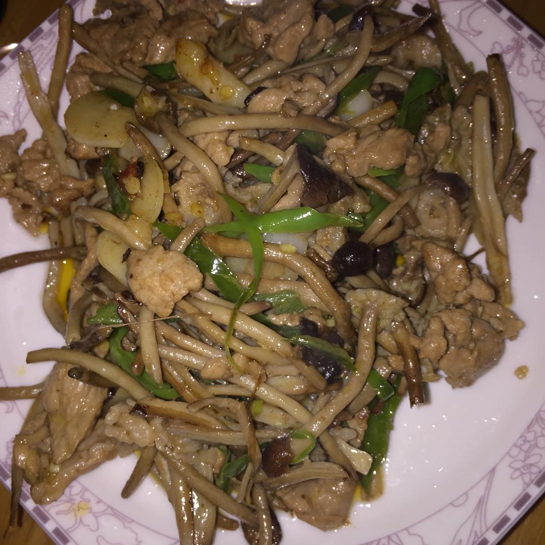 茶树菇炒肉片