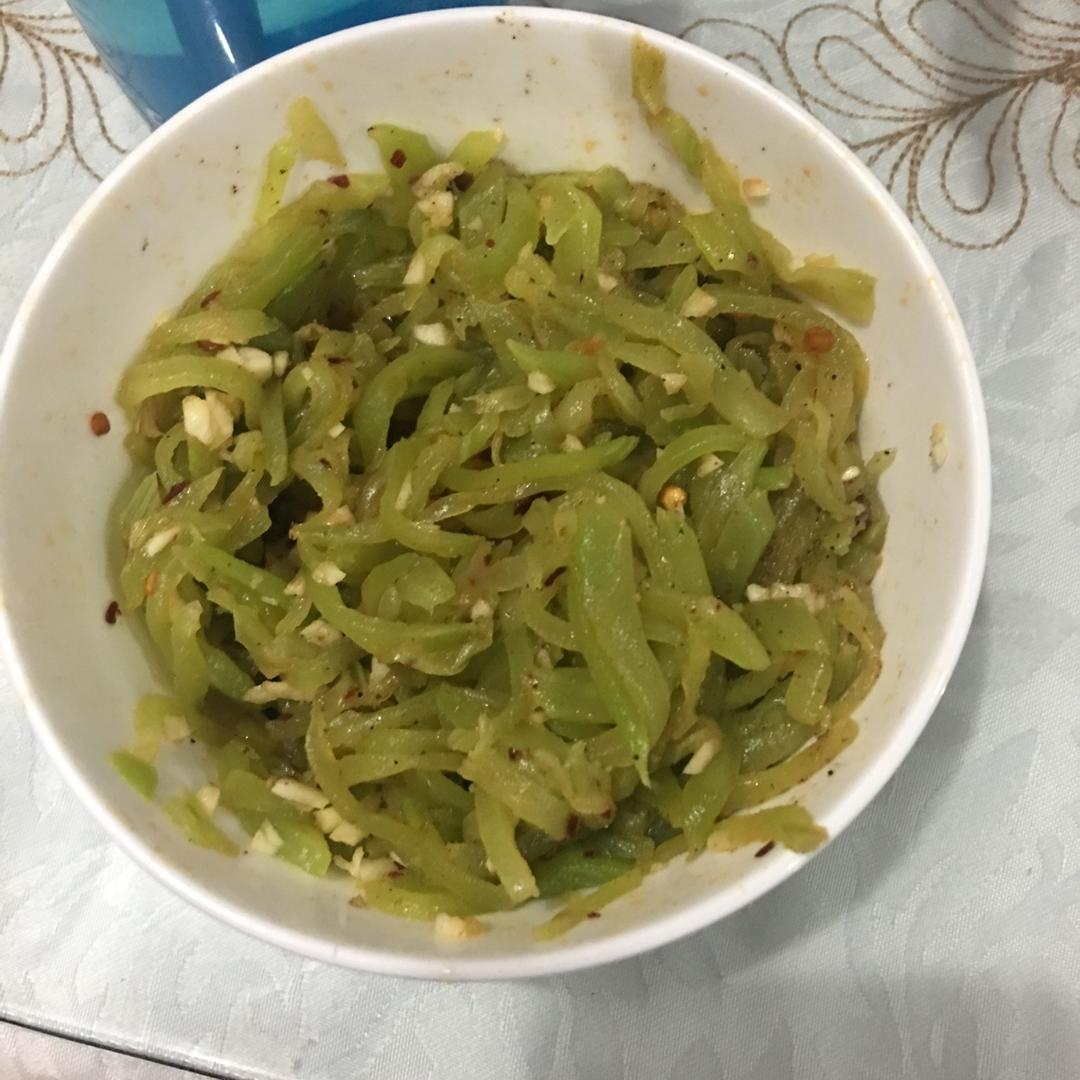 凉拌莴笋丝