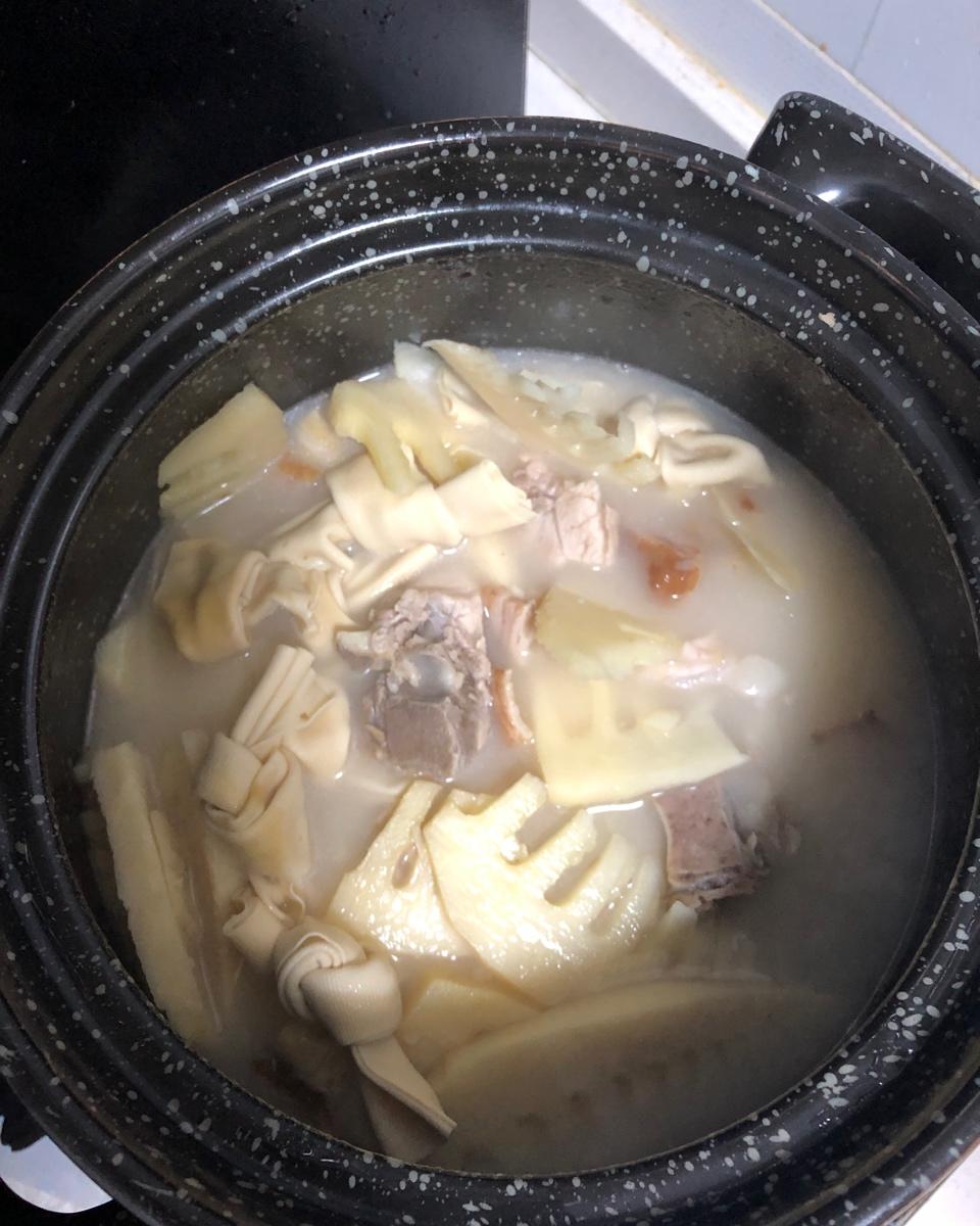中餐｜浓郁奶白的腌笃鲜（白汤的秘密）