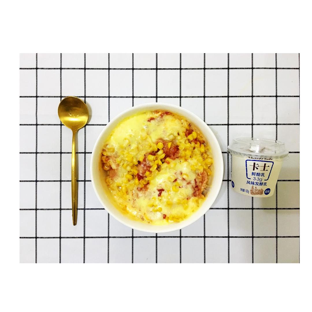 只需摆好材料去微波！惊艳全家的早餐端上桌：香肠奶酪烘蛋