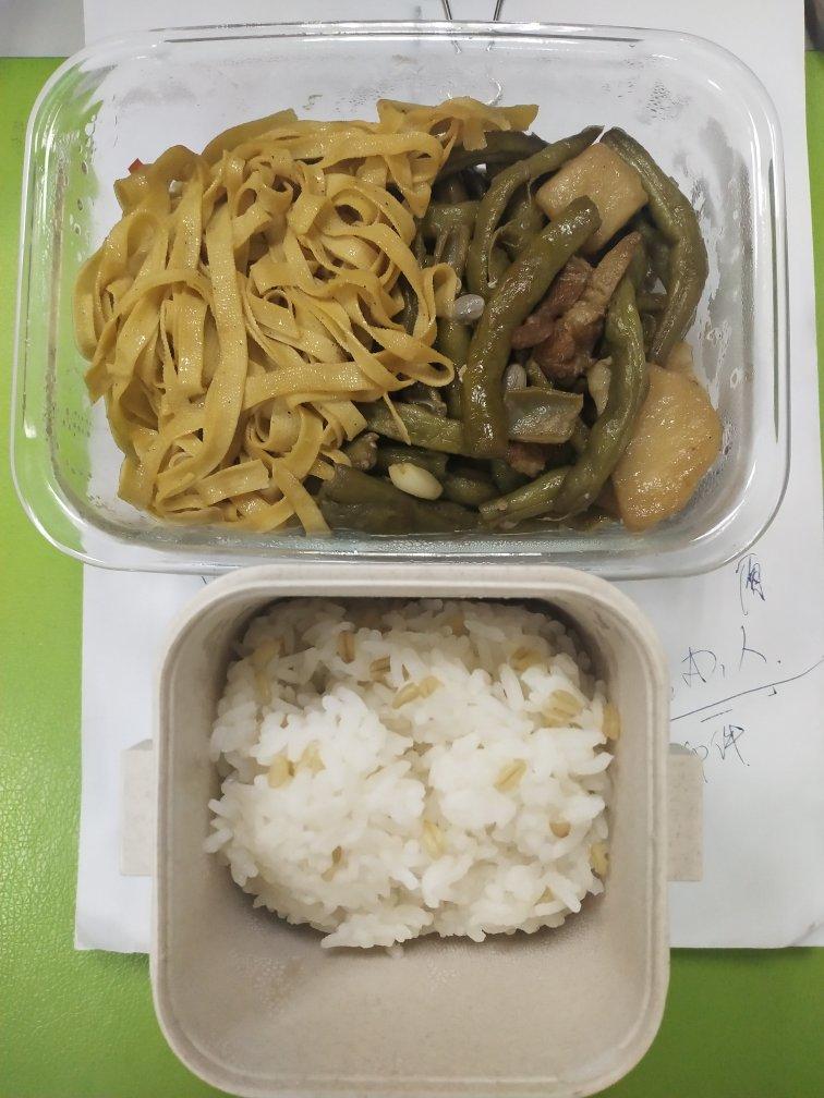 青椒炒干豆腐丝