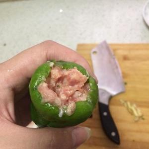 青椒塞肉的做法 步骤2
