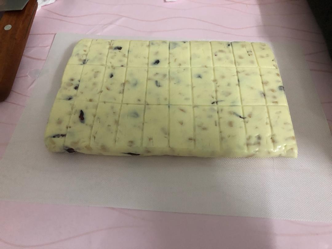 蔓越莓牛轧糖