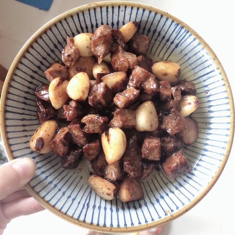 黑椒蒜子牛肉粒