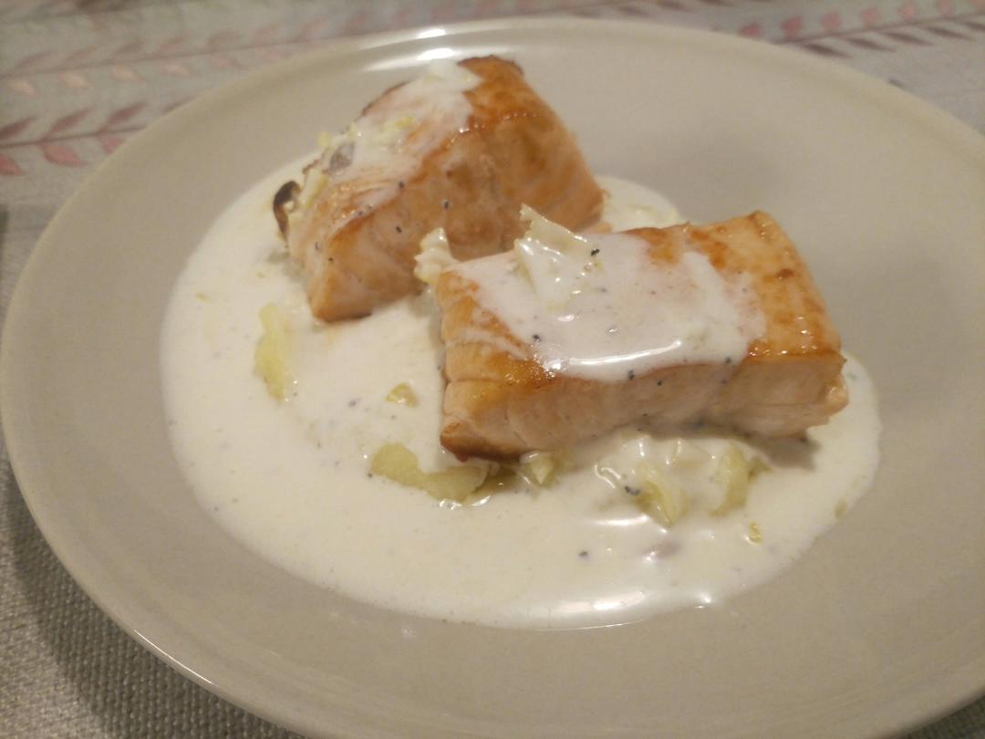 【食材包操作说明】香煎三文鱼配俄罗斯鱼籽