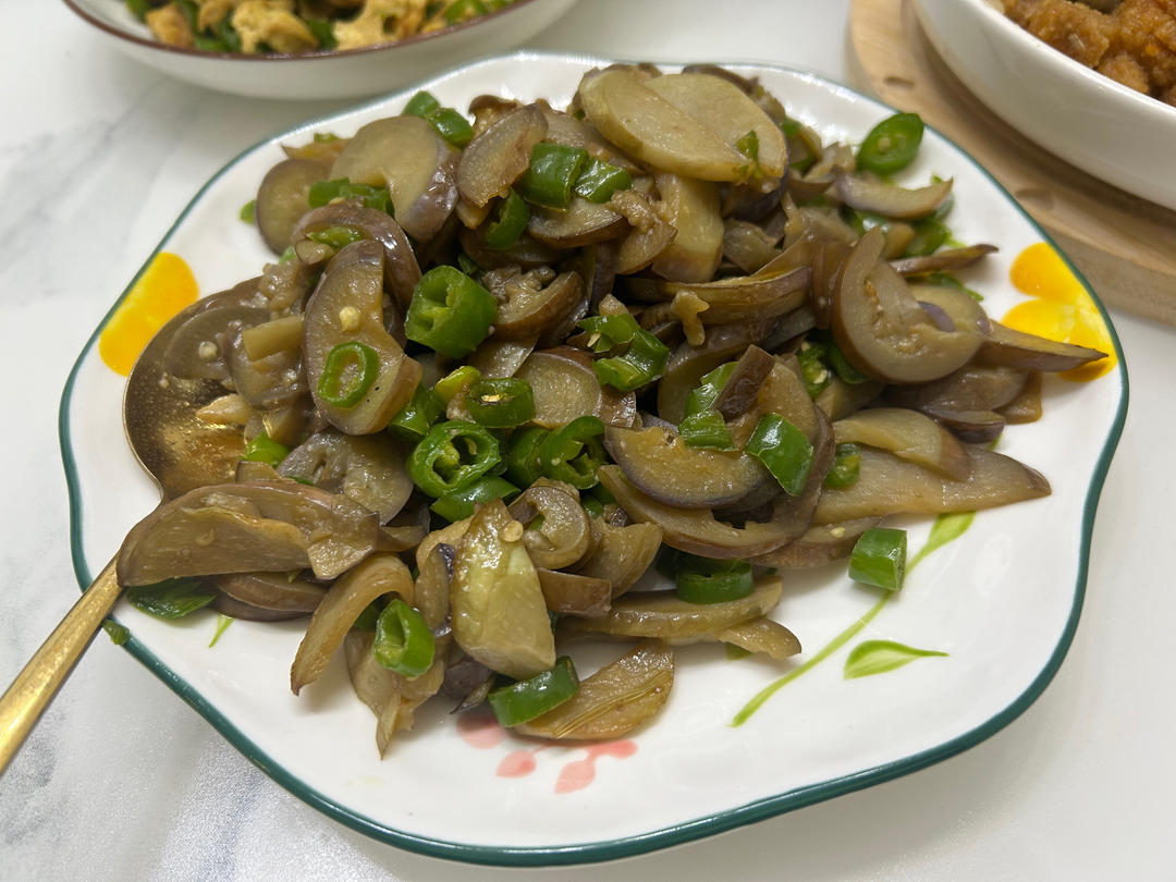 青椒炒茄子