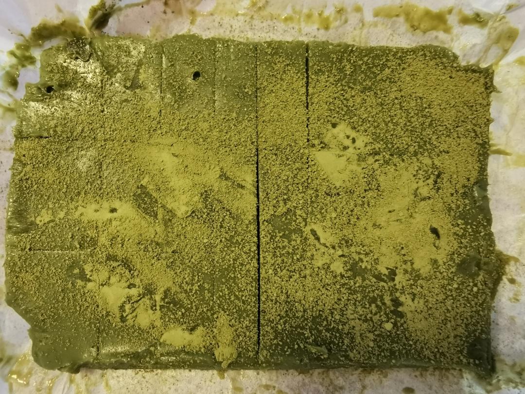 抹茶生巧（不用刀就能完美切割的方法）