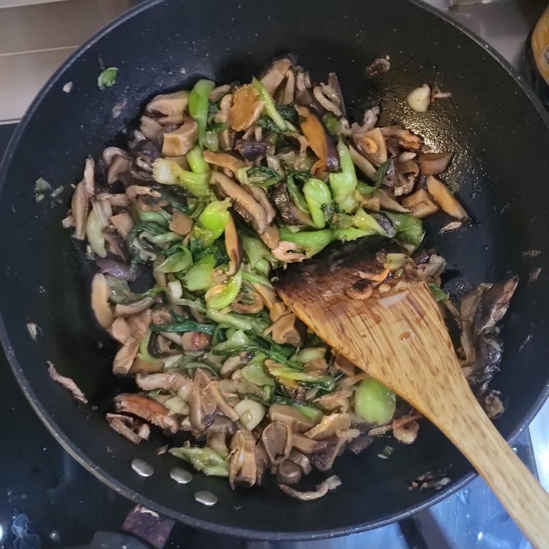 比肉还好吃的——蚝油香菇油菜