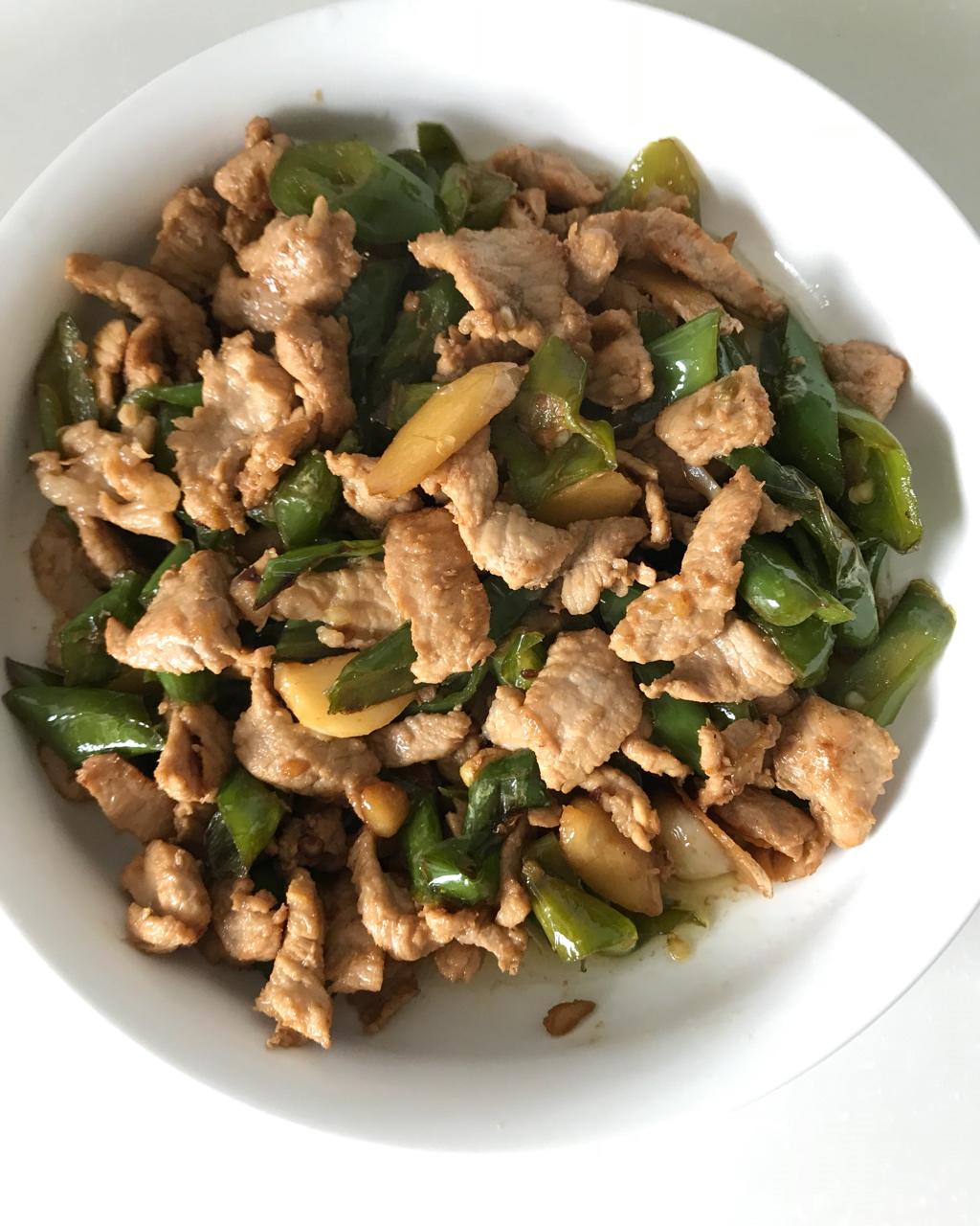 农家小炒肉【记忆中勾魂的油汤】