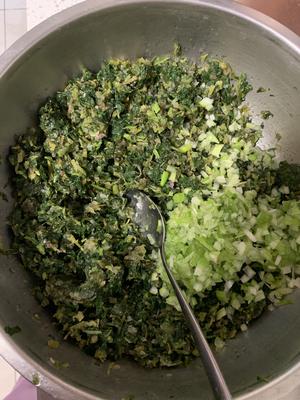 大叶芹菠菜蒸饺（补铁、帮娃吃绿叶菜）的做法 步骤8