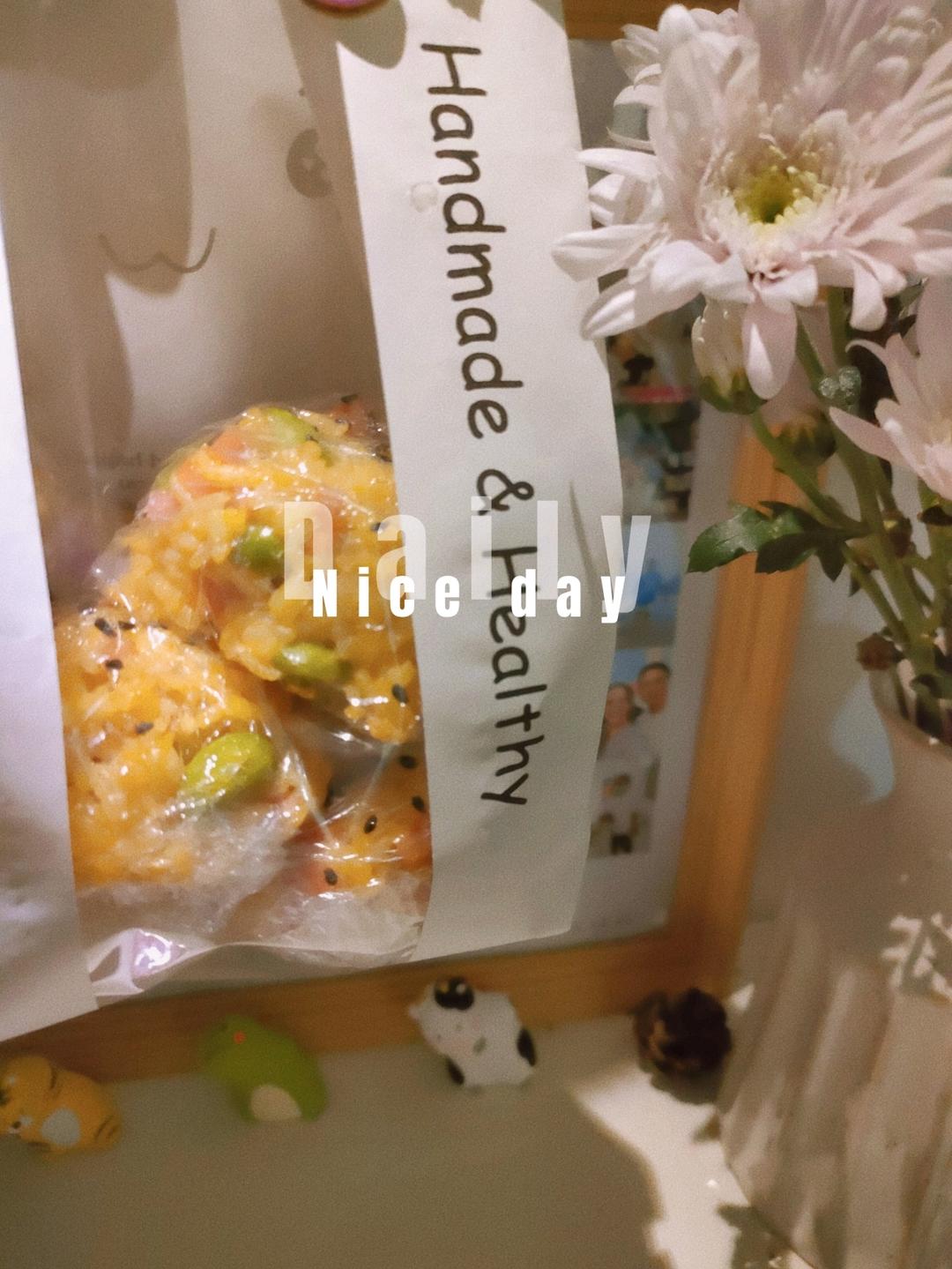 每天早安、午安和晚安，一年四季都不觉厌烦