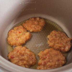 培根金针菇泡菜饼的做法 步骤5