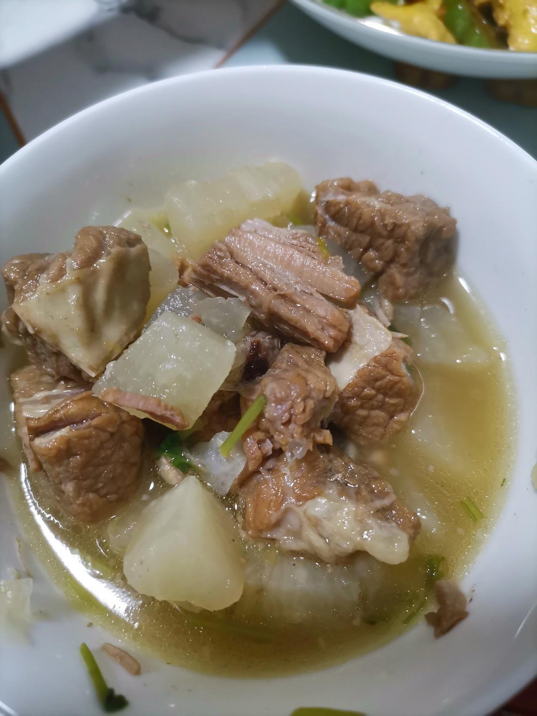 牛肉萝卜汤