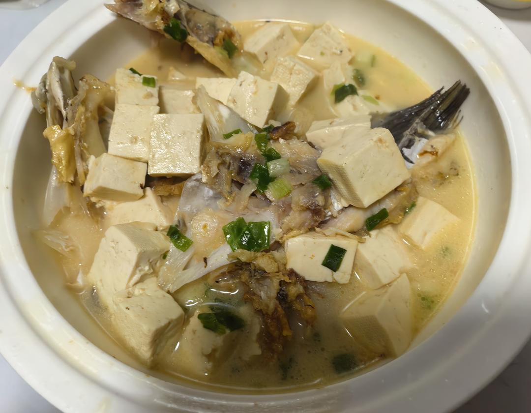 鱼头豆腐汤