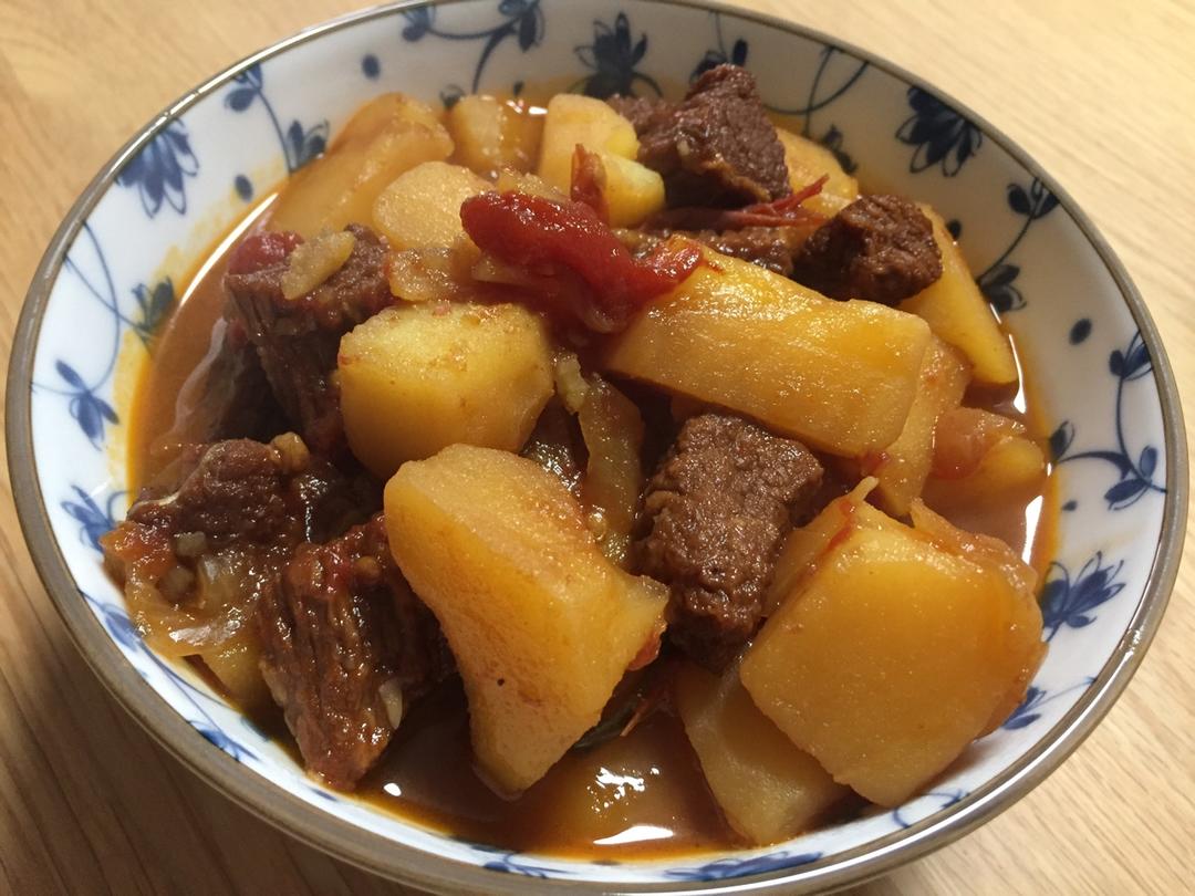 番茄土豆炖牛腩