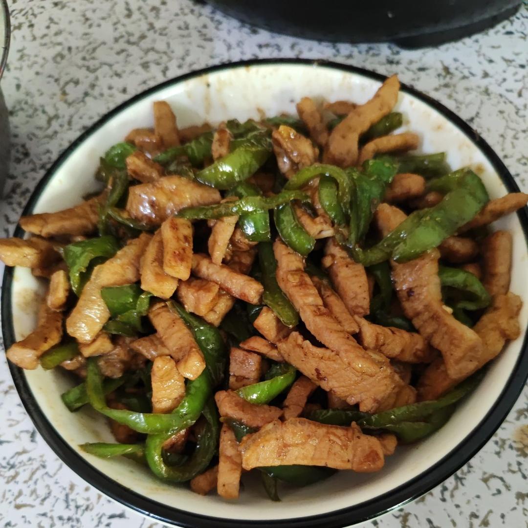 ‼️好吃到舔盘的青椒肉丝盖浇饭