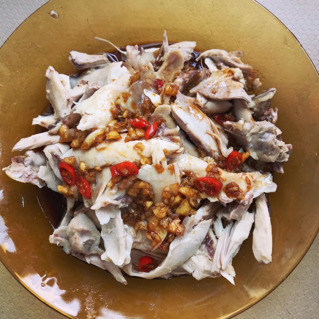 凉拌鸡腿肉丝
