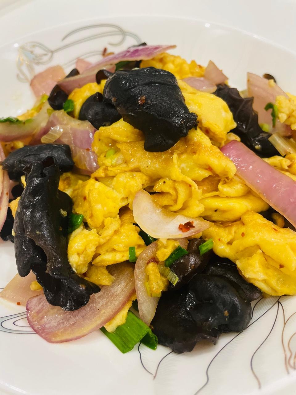 快手木耳洋葱炒鸡蛋