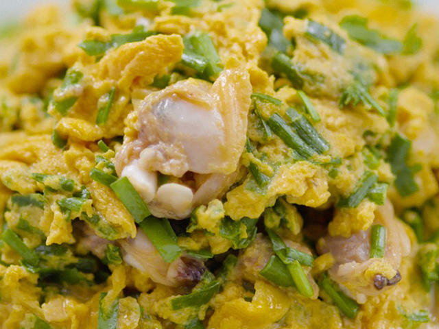 【韭菜鸡蛋爆蛤肉】山东人这么炒鸡蛋，谁能顶得住的做法