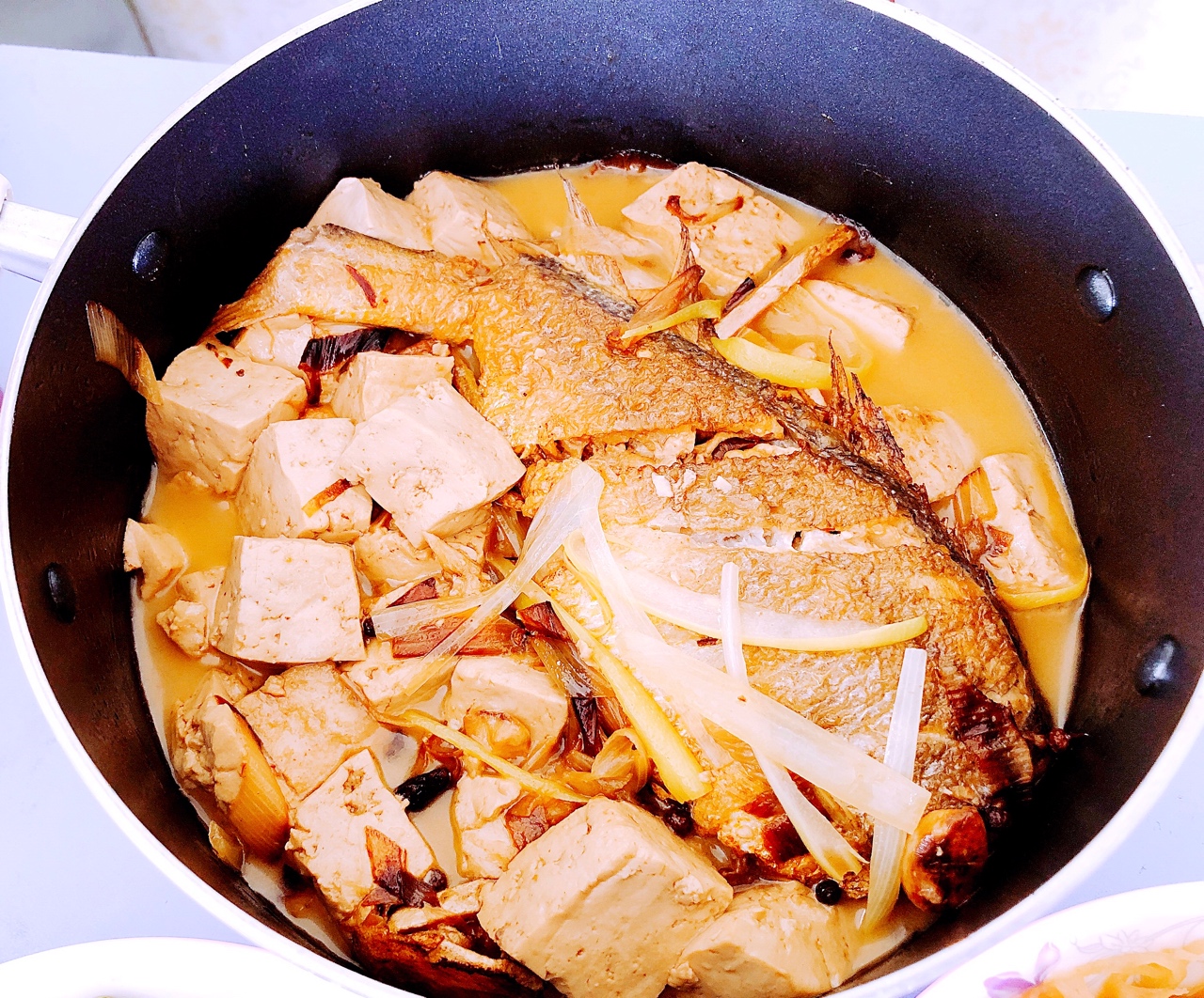 黄戈雅鱼炖豆腐图片