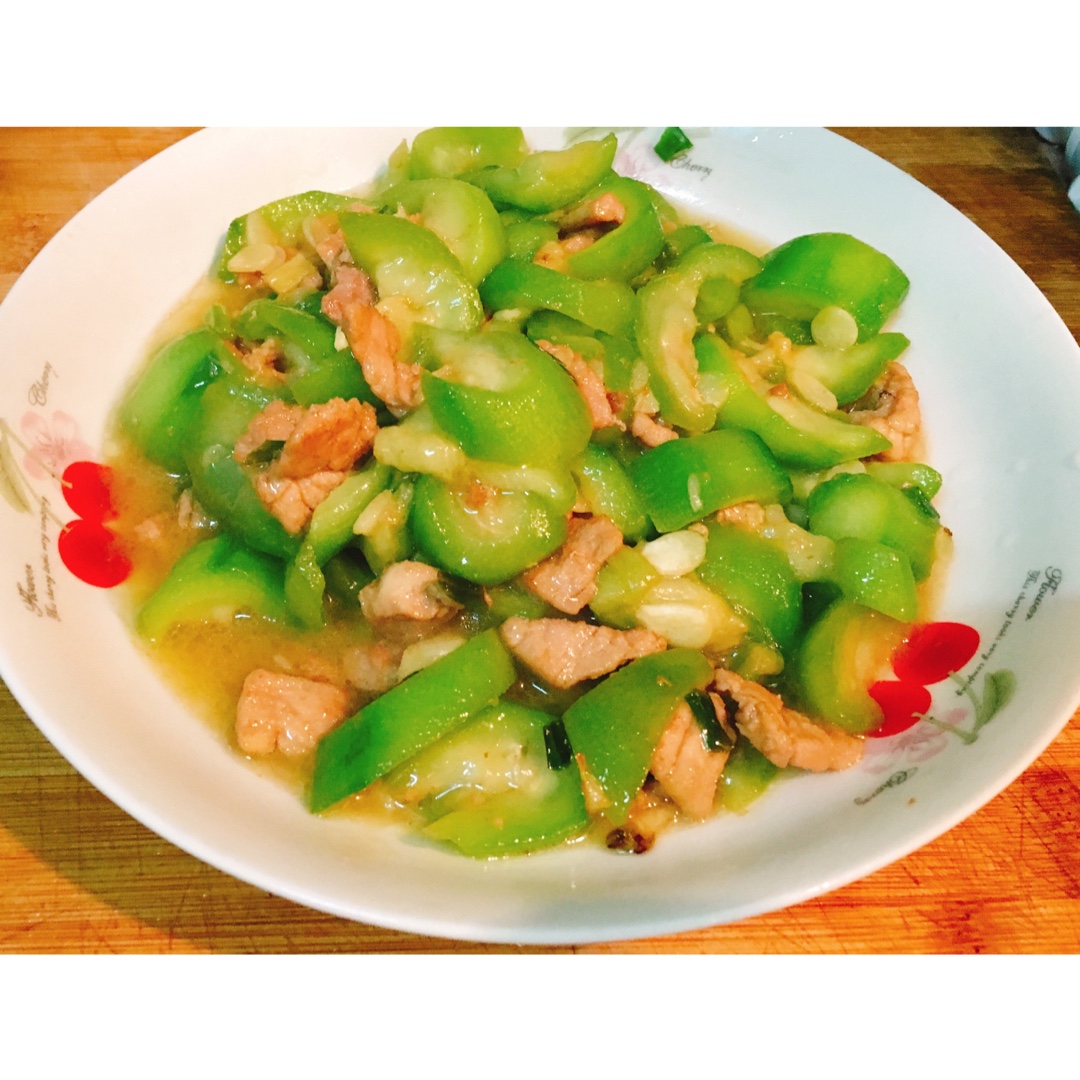 南小青m做的丝瓜炒瘦肉