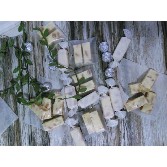 超详细TIPS—自制超美味牛轧糖（熬糖版），秒杀棉花糖版