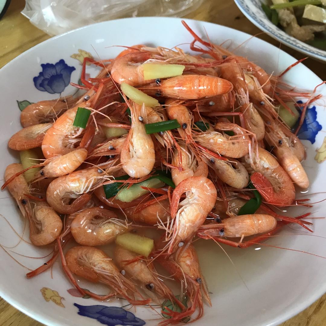 白灼河虾