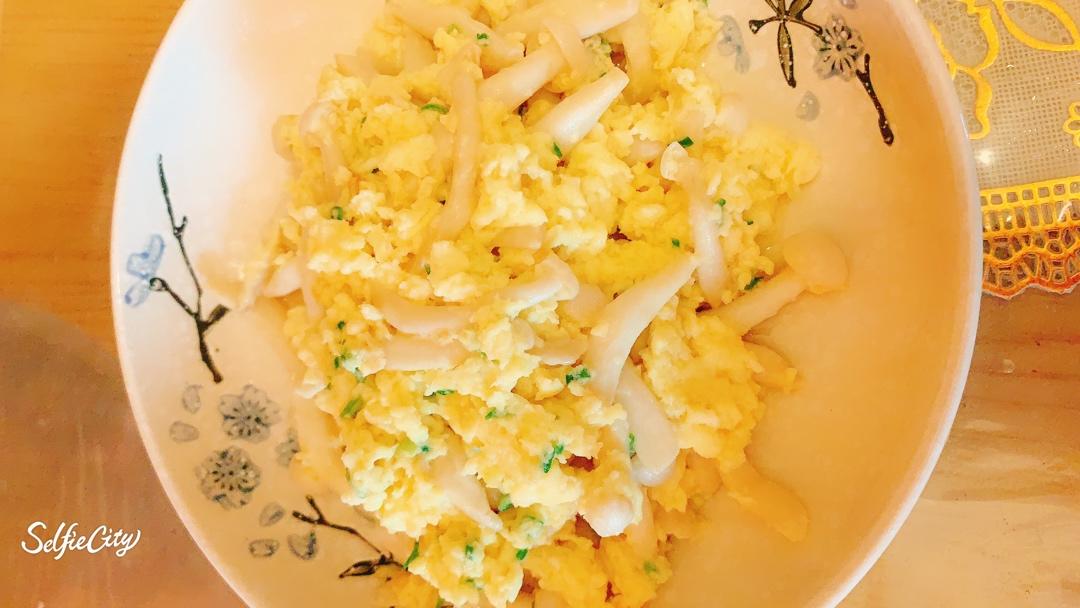 蟹味菇滑蛋