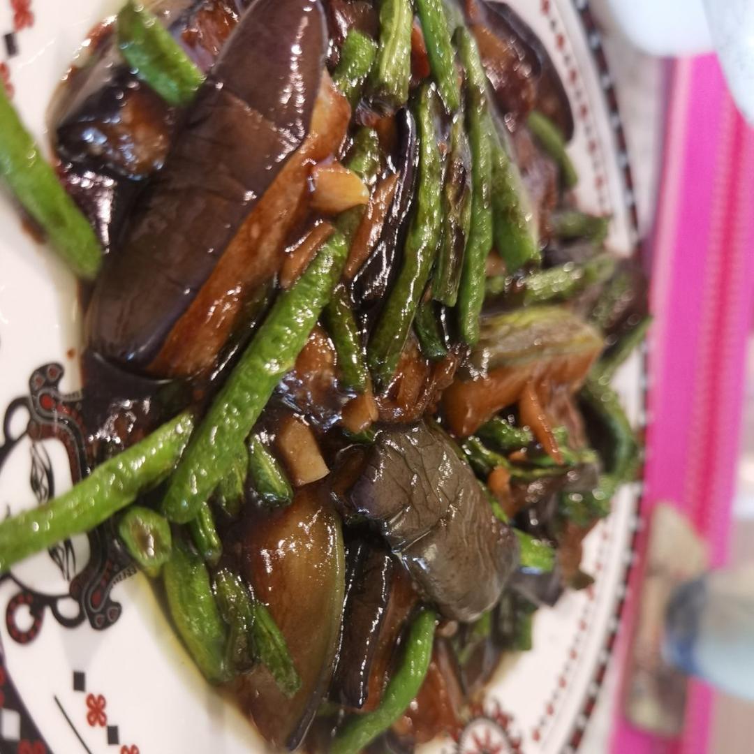 超级下饭的豆角烧茄子