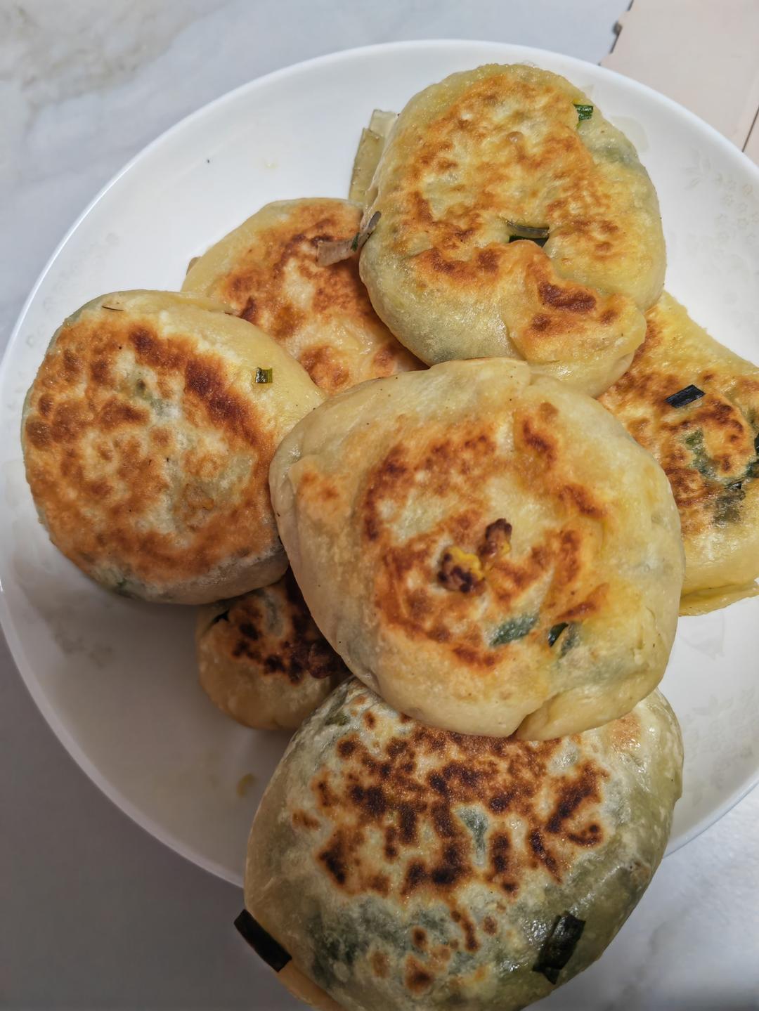 皮薄如纸的韭菜馅饼|免揉面法