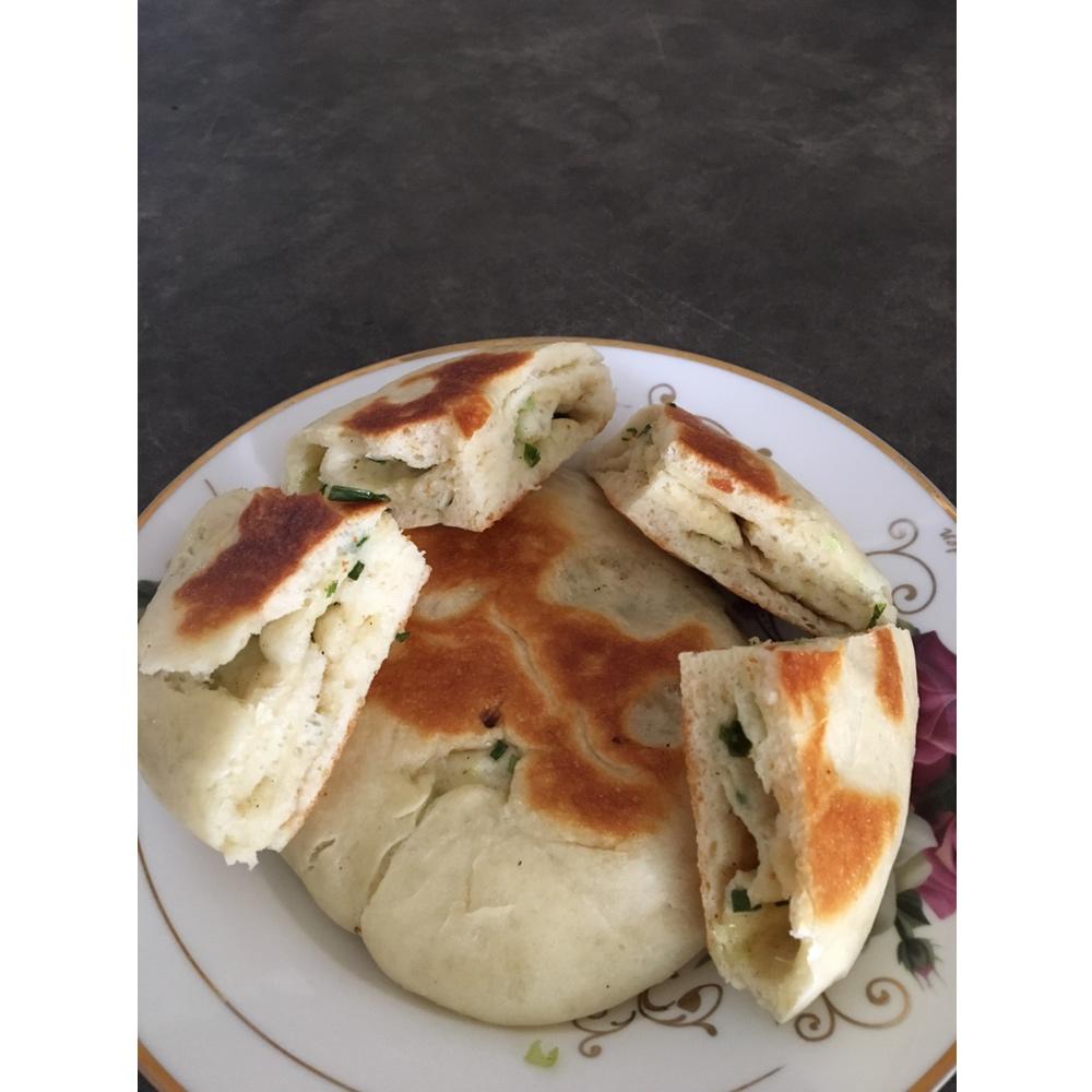 发面版鸡蛋葱花饼