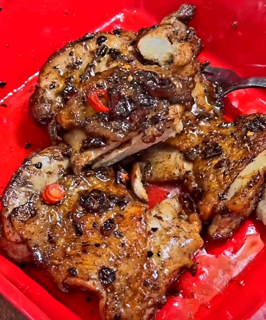 牙买加煎鸡腿排 jamaican jerk chicken的做法