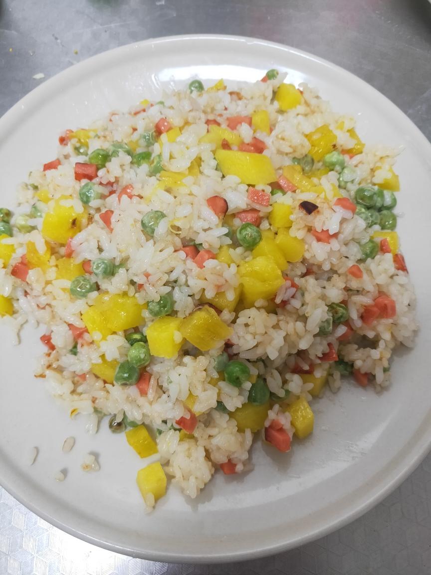 菠萝炒饭