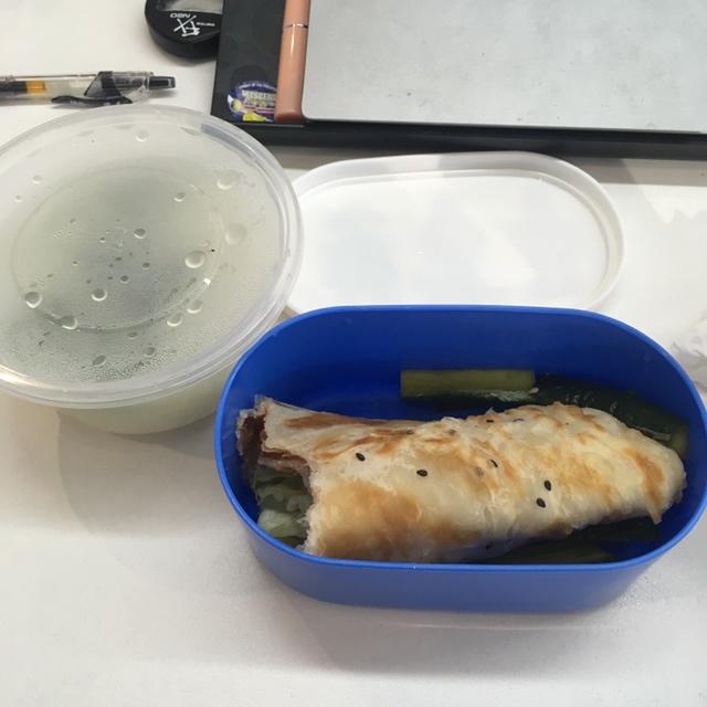 麻麻发话了不吃早餐不让上学！